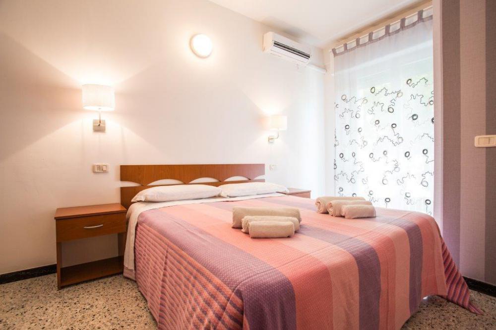 Hotel Hollywood Riccione Luaran gambar