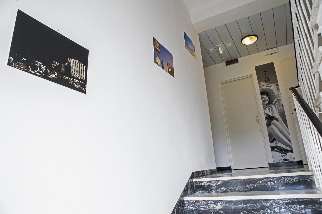 Hotel Hollywood Riccione Luaran gambar